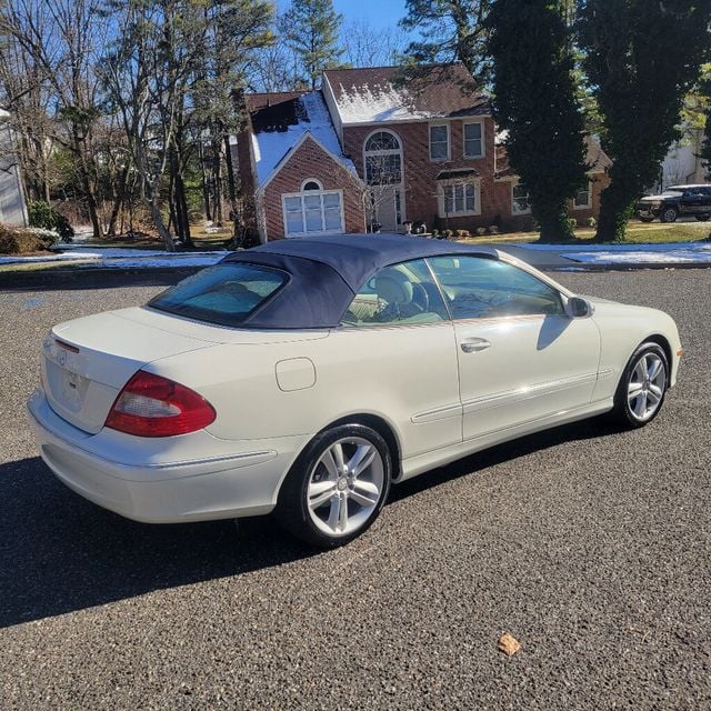 2008 Mercedes-Benz CLK CLK350 2dr Cabriolet 3.5L - 22715670 - 7