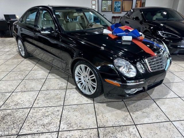 2008 Mercedes-Benz E-Class E350 4dr Sedan Luxury 3.5L RWD - 22500875 - 1