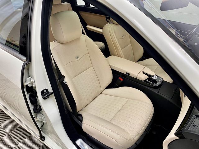 2008 Mercedes-Benz S550 4MATIC 44,887 Miles, V8, 4MATIC, Rare Interior, Extremely well kept,  - 21041014 - 30