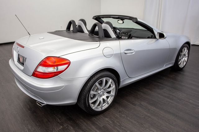 2008 Mercedes-Benz SLK SLK350 2dr Roadster 3.5L - 22599709 - 9