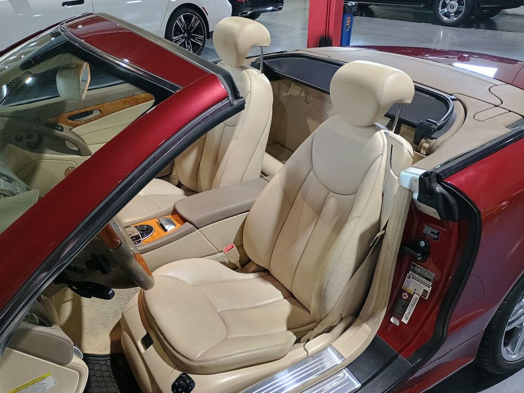 2008 Mercedes-Benz SL-Class SL550 2dr Roadster 5.5L V8 AMG Sport Clean Carfax - 23022366 - 16