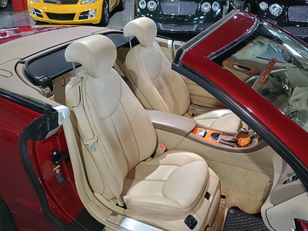 2008 Mercedes-Benz SL-Class SL550 2dr Roadster 5.5L V8 AMG Sport Clean Carfax - 23022366 - 33