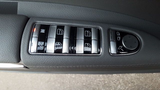 2008 Mercedes-Benz S-Class S550 4dr Sedan 5.5L V8 4MATIC - 18516269 - 16