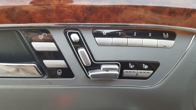 2008 Mercedes-Benz S-Class S550 4dr Sedan 5.5L V8 4MATIC - 18516269 - 17