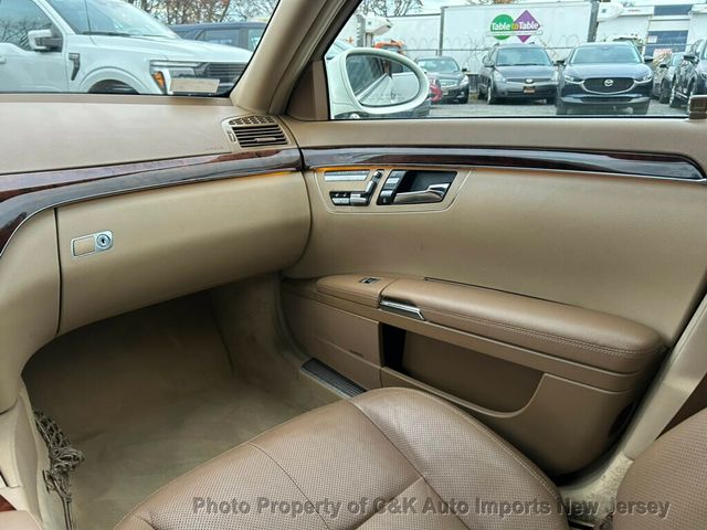 2008 Mercedes-Benz S-Class S550 4dr Sedan 5.5L V8 4MATIC - 22944681 - 37