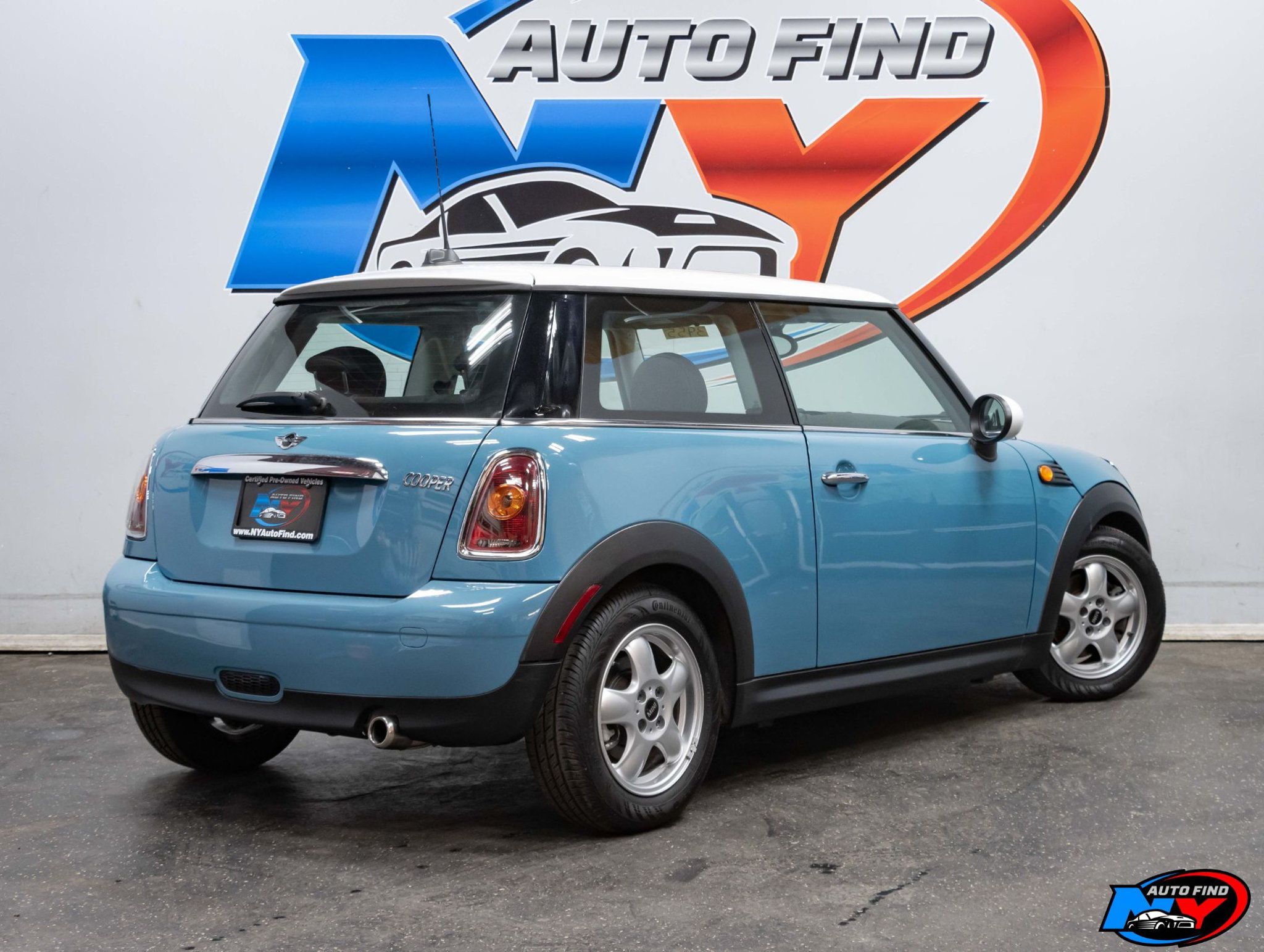 2008 Mini Cooper Hardtop 2 Door photo 3