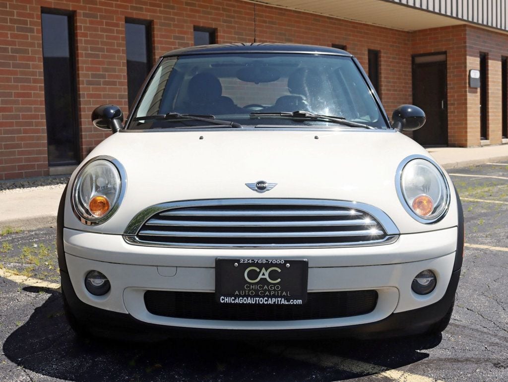 2008 MINI Cooper Hardtop 2 Door Cold Weather / Panoramic Roof - 23050104 - 4
