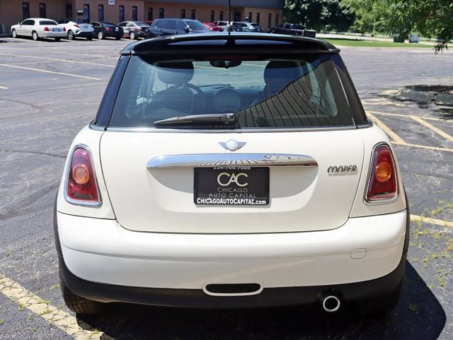 2008 MINI Cooper Hardtop 2 Door Cold Weather / Panoramic Roof - 23050104 - 5