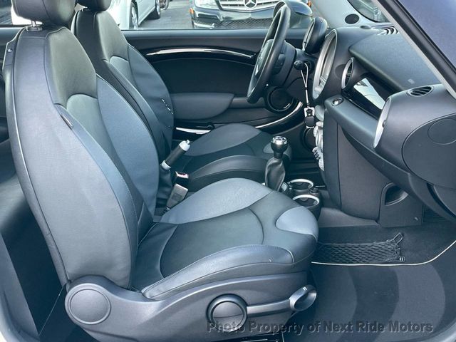 2008 MINI Cooper S Hardtop 2 Door 2008 MINI COOPER S 2D HATCHBACK 6-SPEED MANUAL 615-730-9991 - 22912556 - 9