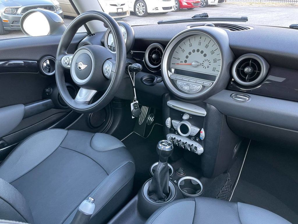 2008 Mini Cooper S Hardtop 2 Door photo 13