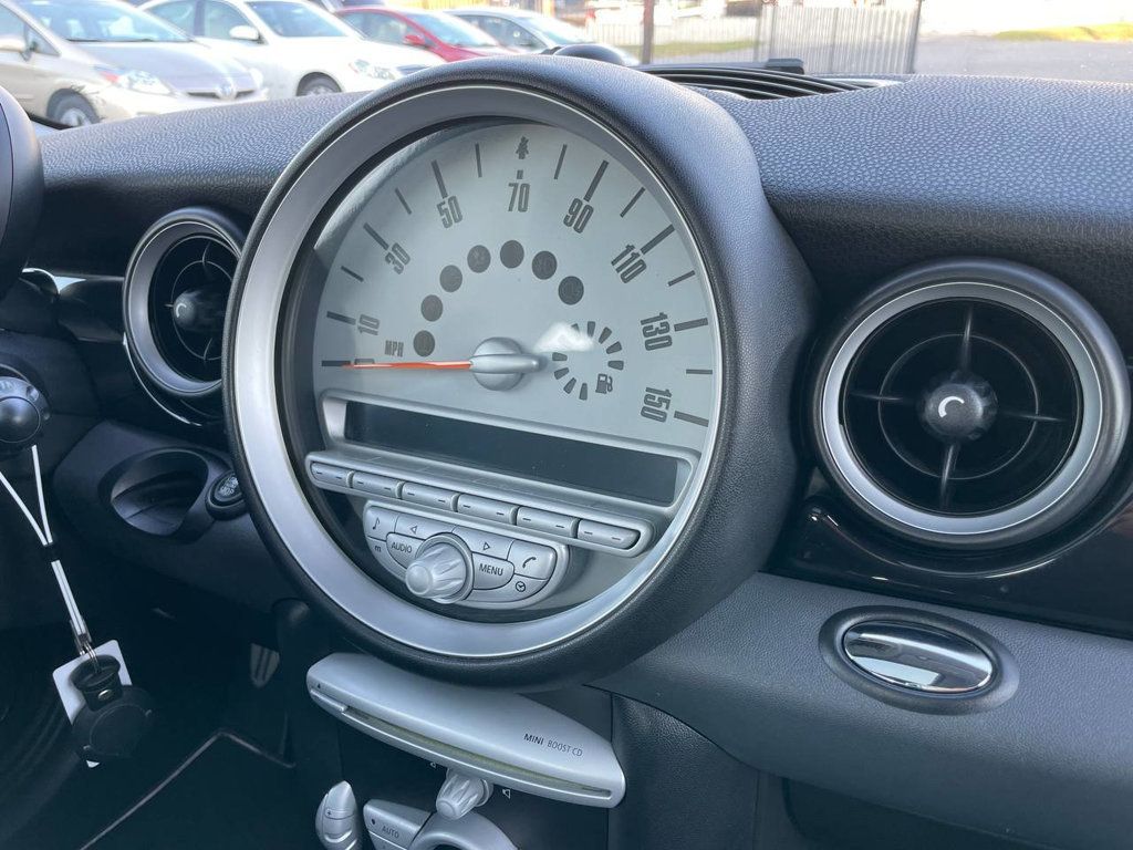 2008 Mini Cooper S Hardtop 2 Door photo 17