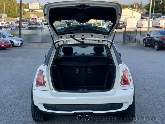 2008 MINI Cooper S Hardtop 2 Door 2008 MINI COOPER S 2D HATCHBACK 6-SPEED MANUAL 615-730-9991 - 22912556 - 21