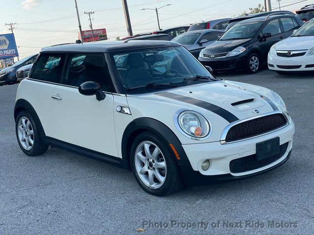 2008 MINI Cooper S Hardtop 2 Door 2008 MINI COOPER S 2D HATCHBACK 6-SPEED MANUAL 615-730-9991 - 22912556 - 3
