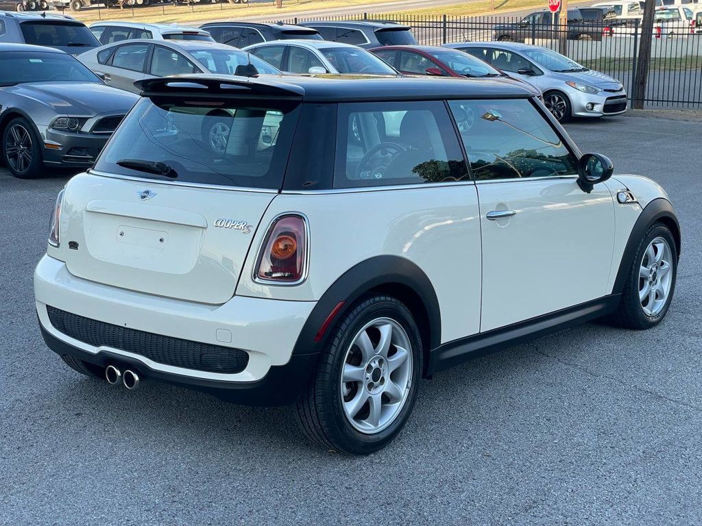 2008 Mini Cooper S Hardtop 2 Door photo 6