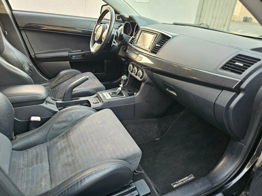 2008 Mitsubishi Lancer Evolution MR photo 14