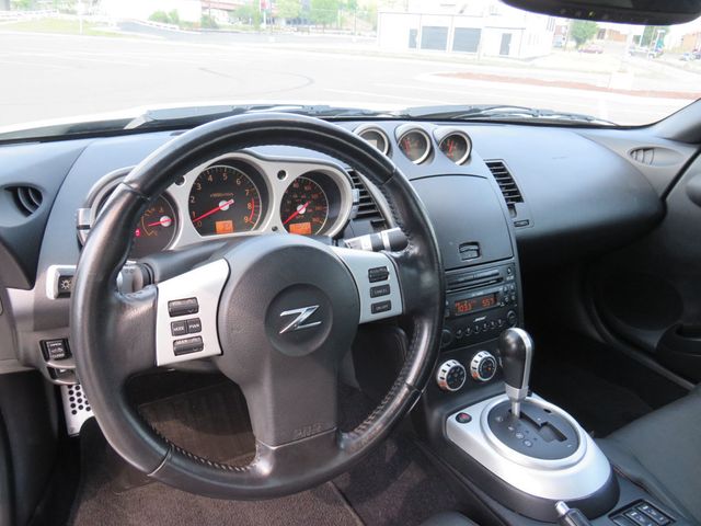 2008 Nissan 350Z 2dr Roadster Automatic Touring - 22902241 - 9