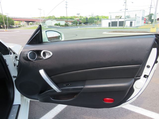 2008 Nissan 350Z 2dr Roadster Automatic Touring - 22902241 - 12