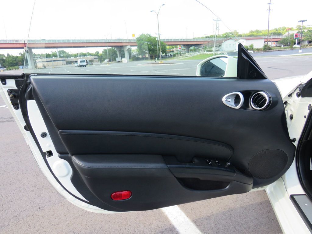 2008 Nissan 350Z 2dr Roadster Automatic Touring - 22902241 - 7