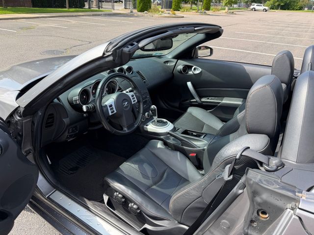 2008 Nissan 350Z CLEAN CARFAX, ONE OWNER, TOURING, CONVERTIBLE, HEATED SEATS - 23079678 - 6