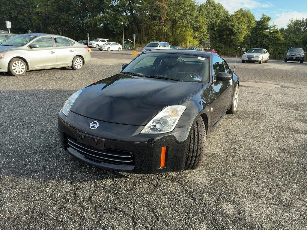 2008 Nissan 350Z photo 2