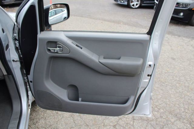 2008 Nissan Frontier SE - 22755107 - 19