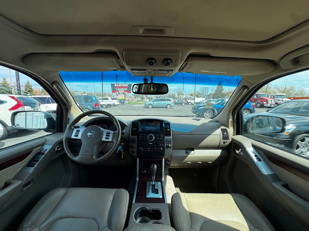 2008 Nissan Pathfinder 4WD 4dr V6 LE - 22934588 - 19