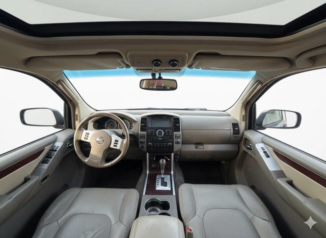 2008 Nissan Pathfinder 4WD 4dr V6 LE - 22934588 - 19