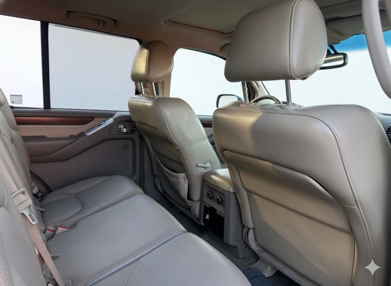 2008 Nissan Pathfinder AWD SUV - Smooth Ride - Comfortable & Reliable - 22934588 - 14