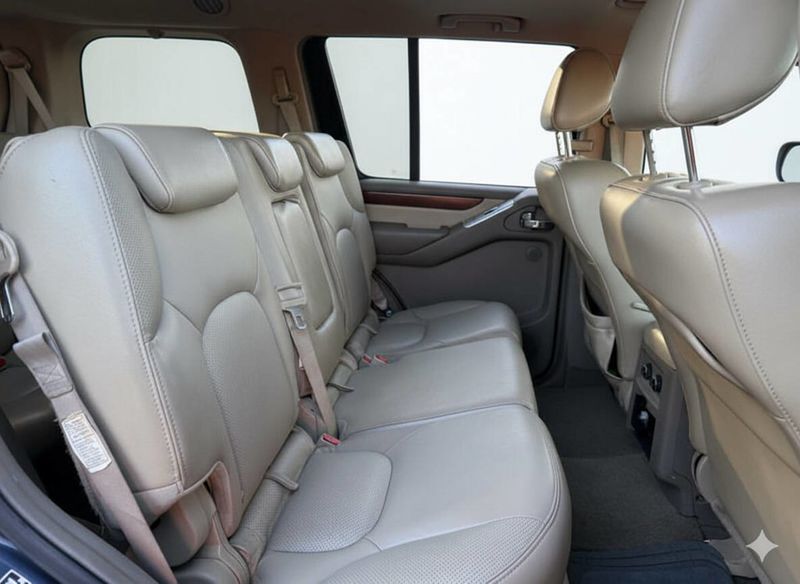 2008 Nissan Pathfinder AWD SUV - Smooth Ride - Comfortable & Reliable - 22934588 - 15