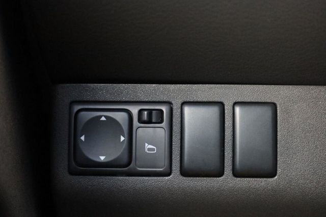 2008 Nissan Pathfinder S - 23064945 - 29
