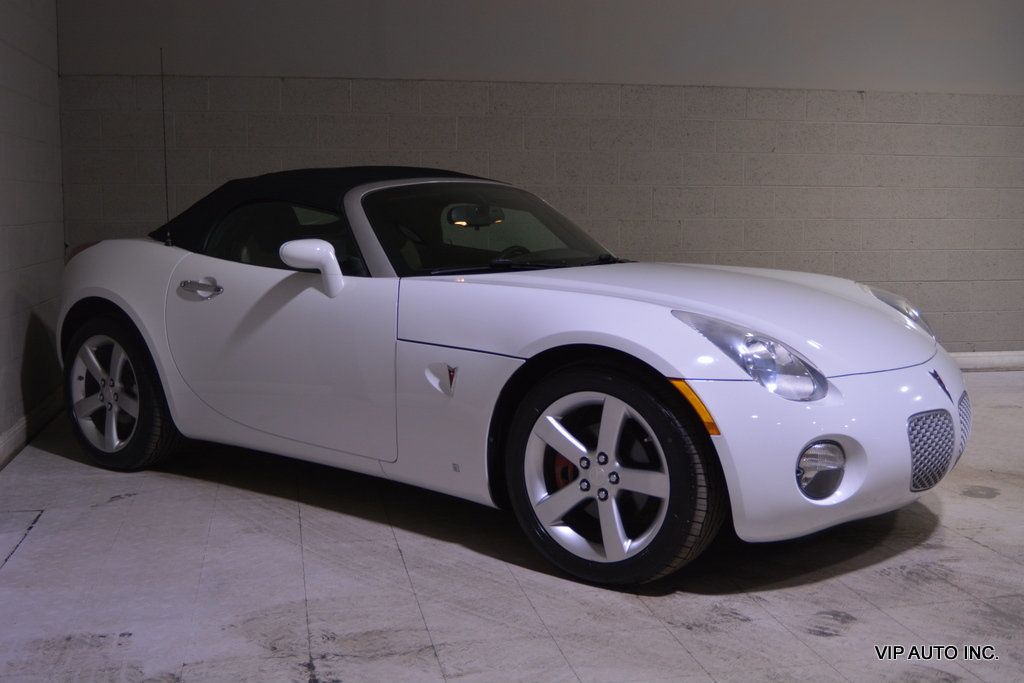 2008 Pontiac Solstice 2dr Convertible - 22902724 - 24