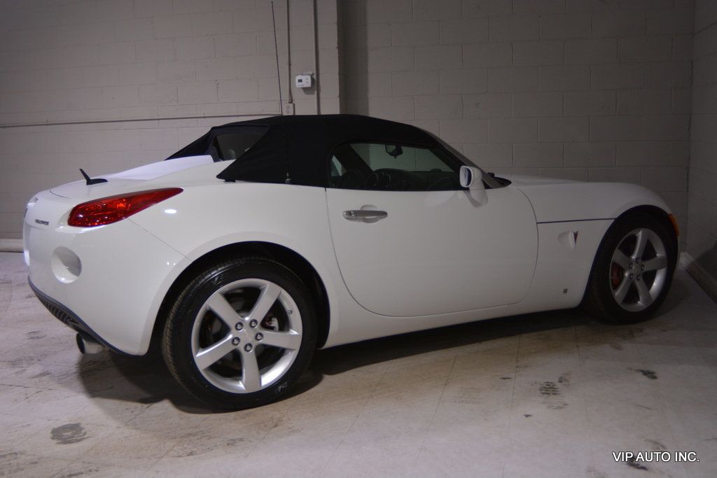2008 Pontiac Solstice 2dr Convertible - 22902724 - 27
