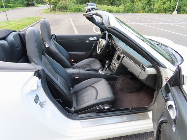 2008 Porsche 911 2dr Cabriolet Carrera S - 23086549 - 37