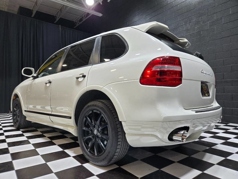 2008 Porsche Cayenne AWD 4dr GTS Tiptronic - 22967403 - 20