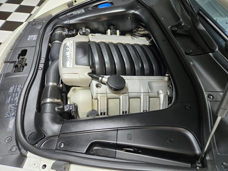 2008 Porsche Cayenne AWD 4dr GTS Tiptronic - 22967403 - 39