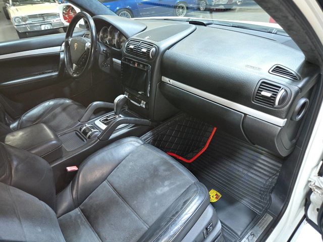 2008 Porsche Cayenne AWD 4dr GTS Tiptronic - 22967403 - 49