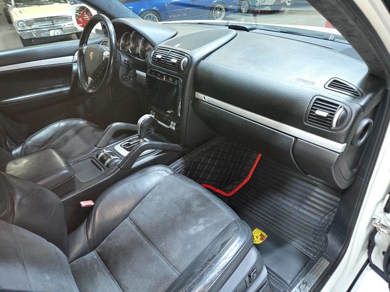 2008 Porsche Cayenne AWD 4dr GTS Tiptronic - 22967403 - 49