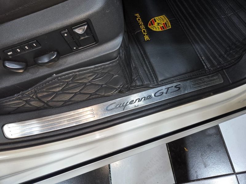 2008 Porsche Cayenne AWD 4dr GTS Tiptronic - 22967403 - 52
