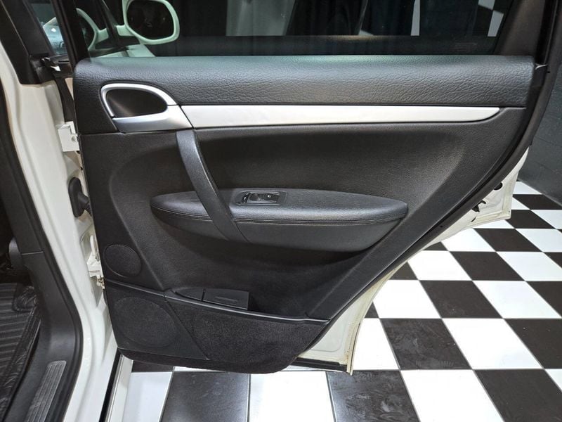 2008 Porsche Cayenne AWD 4dr GTS Tiptronic - 22967403 - 54