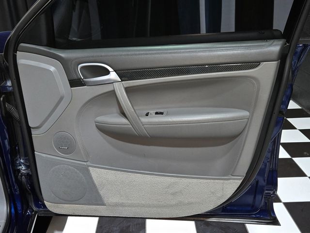 2008 Porsche Cayenne AWD 4dr Turbo - 22982603 - 46