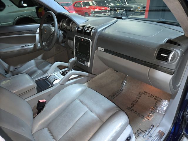 2008 Porsche Cayenne AWD 4dr Turbo - 22982603 - 48