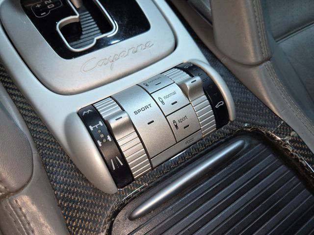 2008 Porsche Cayenne AWD 4dr Turbo - 22982603 - 76