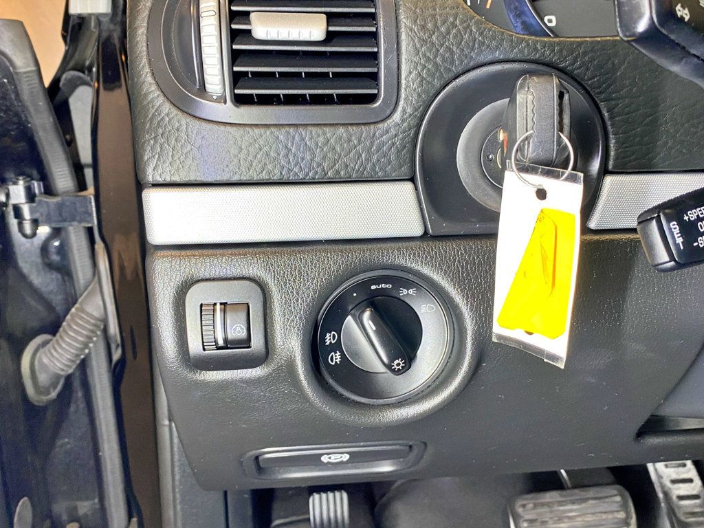 2008 Porsche Cayenne Base Trim - 23002998 - 25