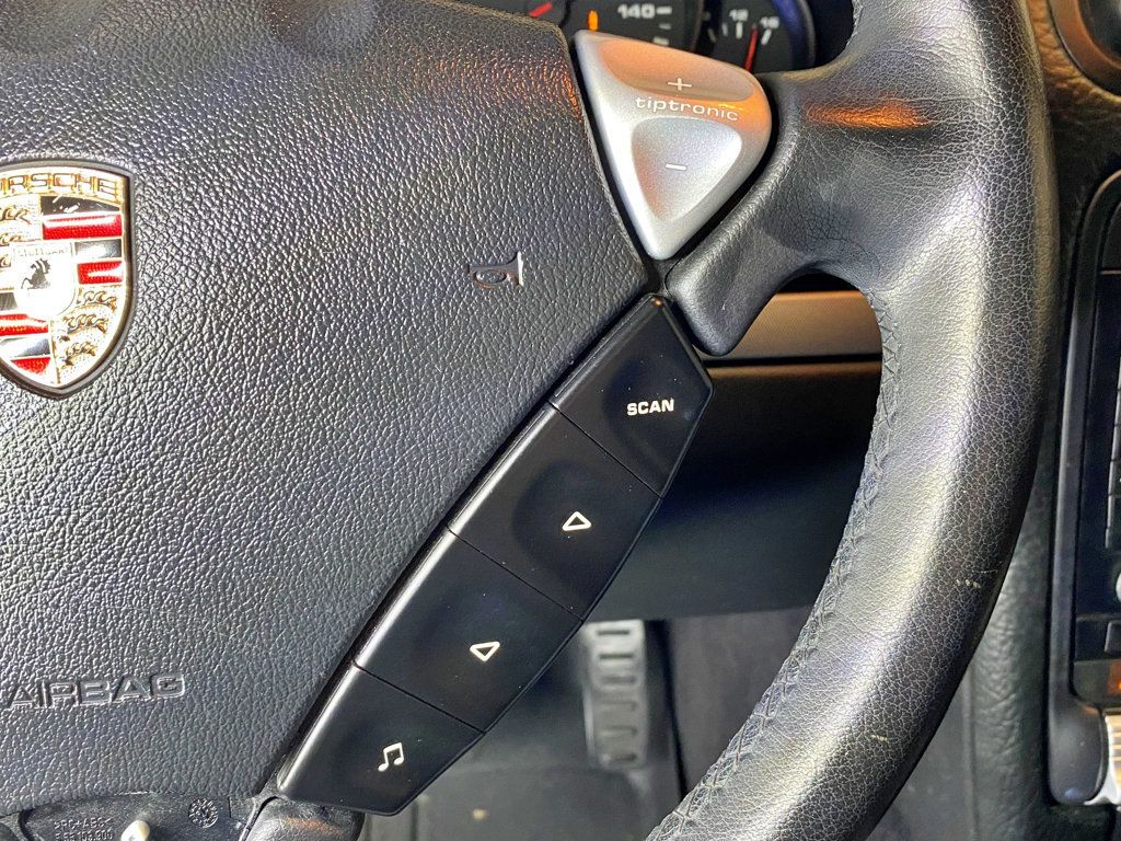 2008 Porsche Cayenne Base Trim - 23002998 - 28