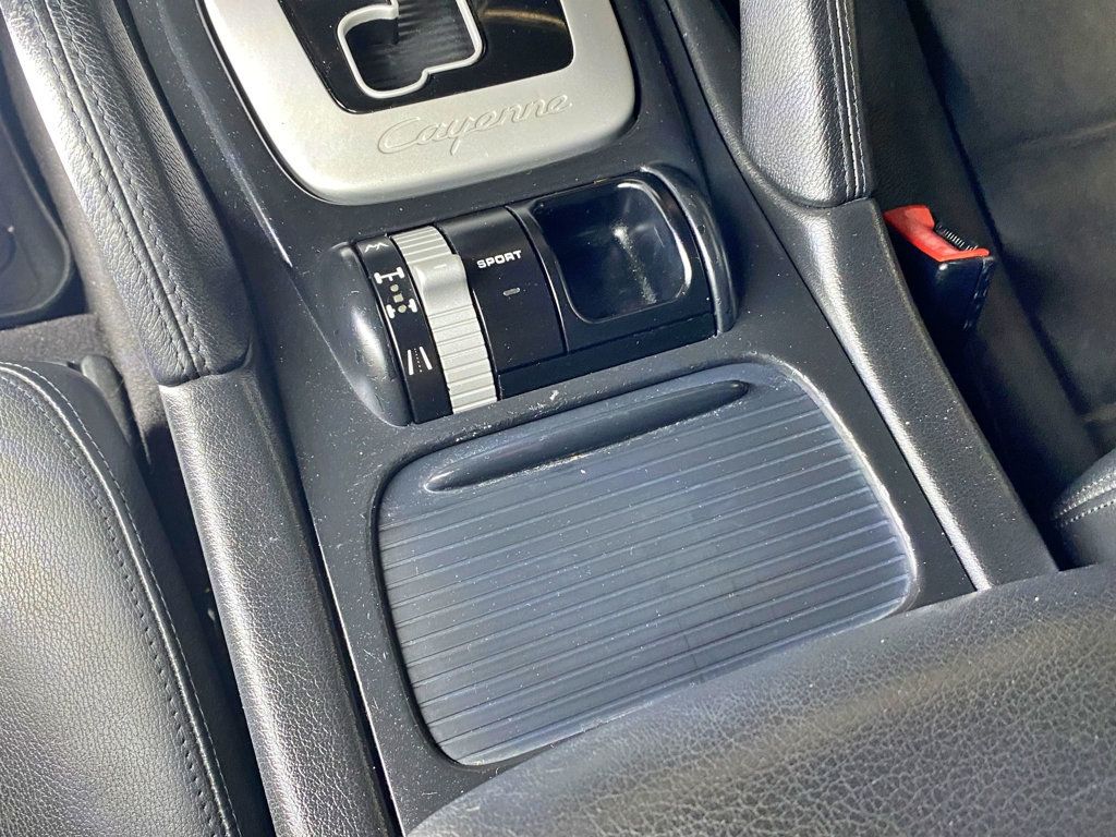 2008 Porsche Cayenne Base Trim - 23002998 - 35