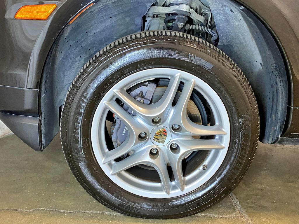 2008 Porsche Cayenne Base Trim - 23002998 - 61