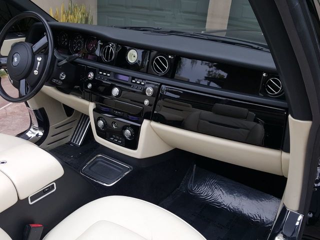2008 Rolls-Royce Phantom Drophead Cnv  - 18932669 - 19