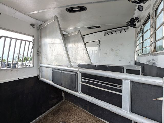 2008 Shadow 3 Horse Slant 7'6 Living Quarters with Slide  - 23033138 - 5