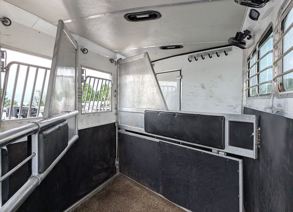 2008 Shadow 3 Horse Slant 7'6 Living Quarters with Slide  - 23033138 - 6