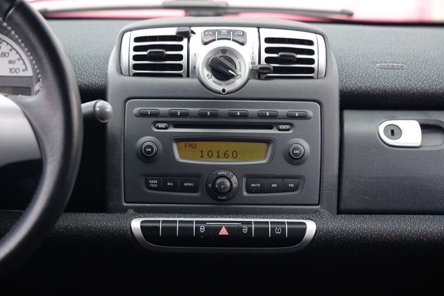 2008 smart Fortwo 2dr Coupe Pure - 23045478 - 24